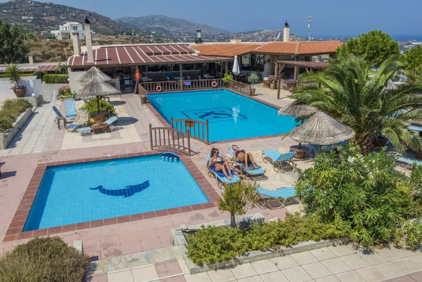 Spiros - Soula Family Hotel and Apts 3*-4