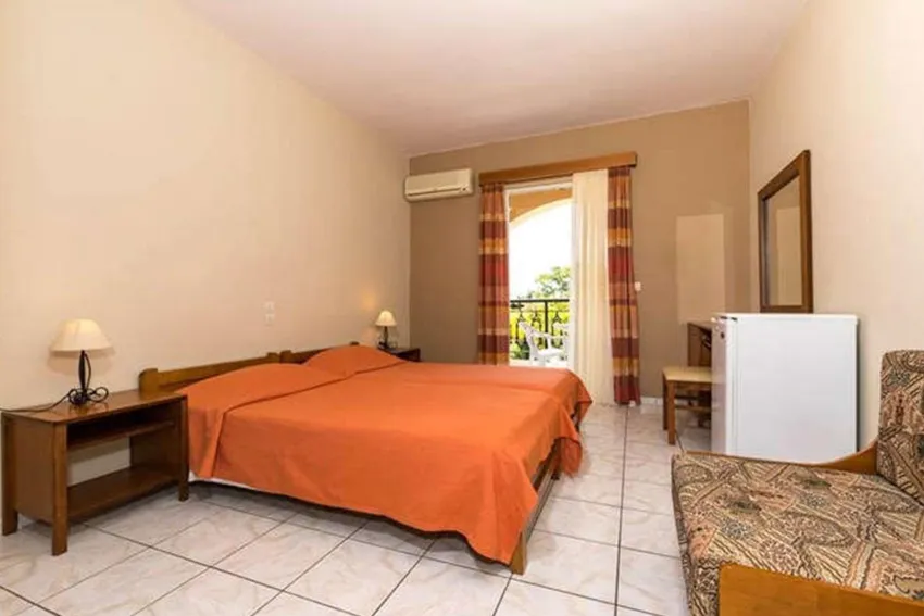 Daniel Hotel 2*-6
