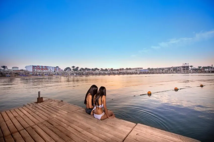 SUNRISE GARDEN BEACH RESORT  5*-27