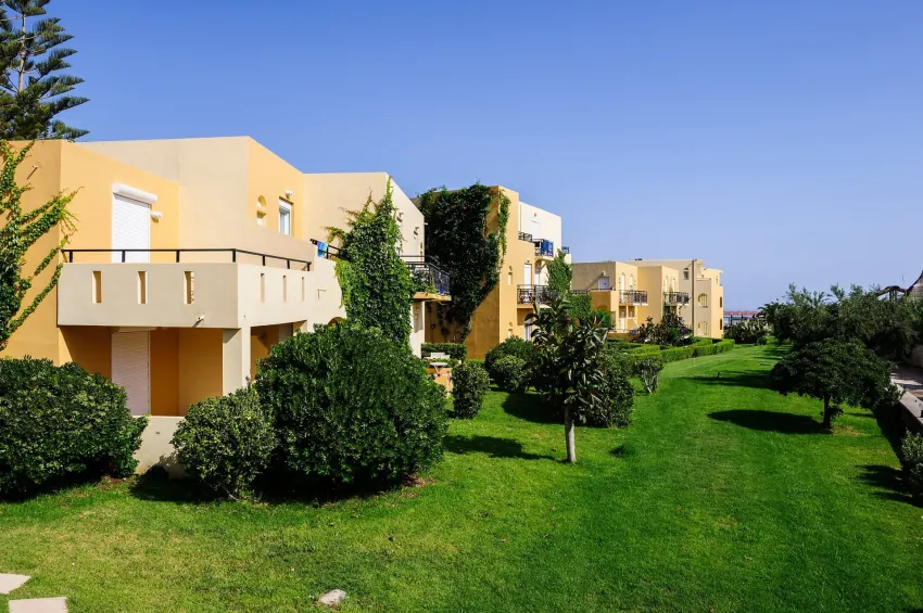 Vantaris Palace 4*-2
