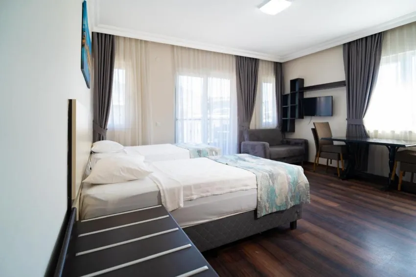 Royalisa City Apart 3*-30