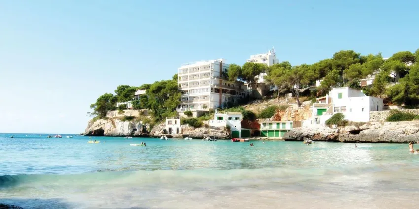 Pinos Playa Hotel 3*-1