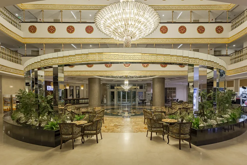 SIDE CROWN PALACE  5*-24