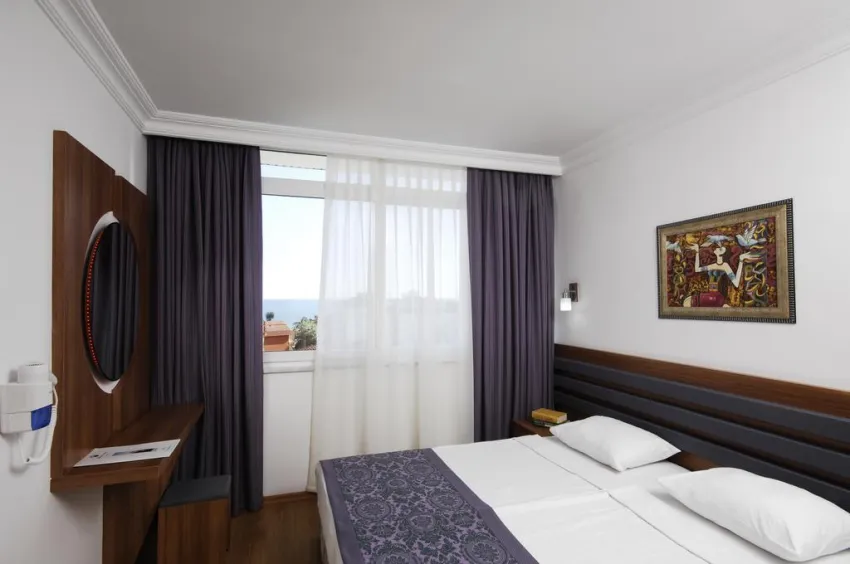 SEALINE HOTEL  3*-5