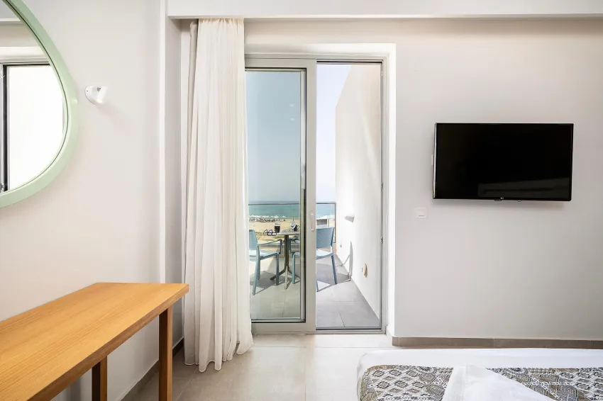 Adele Beach 4*-11