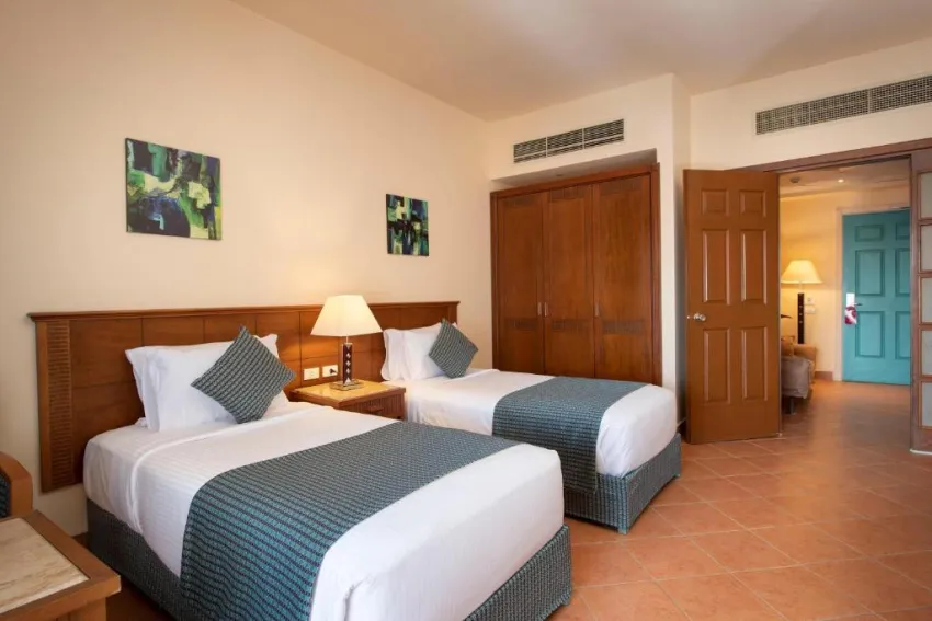 CHARMILLION CLUB AQUA PARK  5*-30