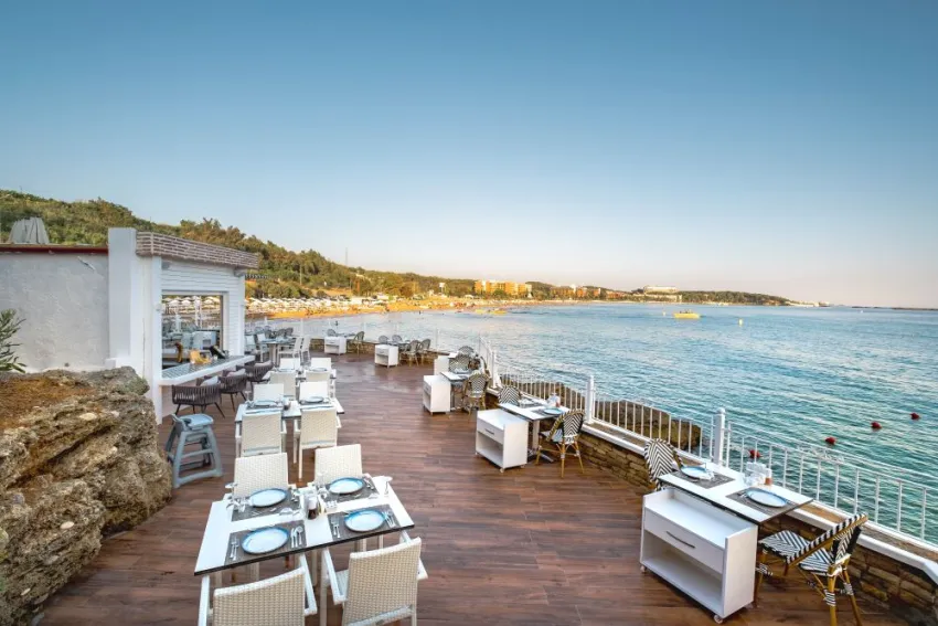 UTOPIA BEACH CLUB  5*-20