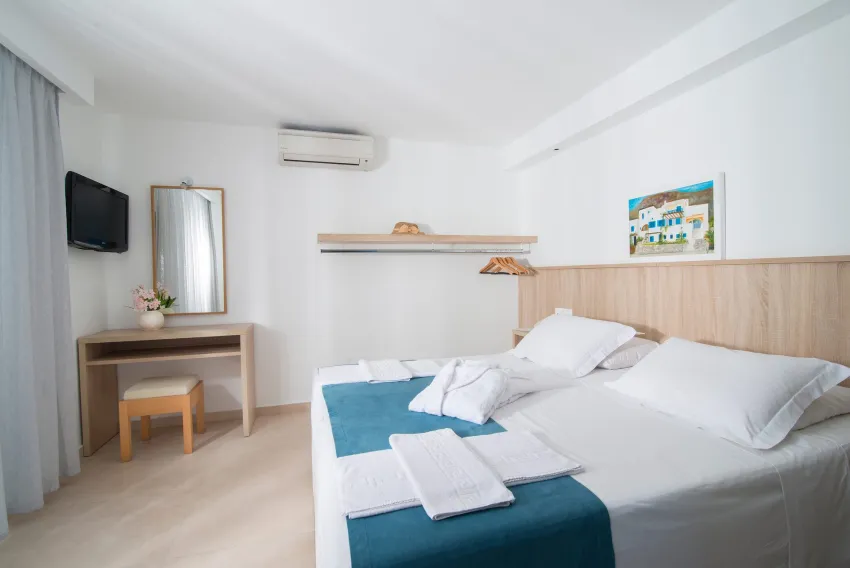 Alia Beach Hotel 3*-4