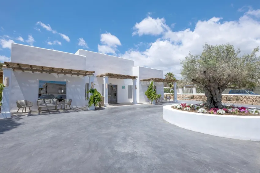 Eques Petit Resort 4*-4