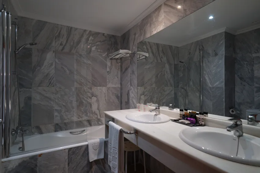 Artmadams Hotel 4*-60