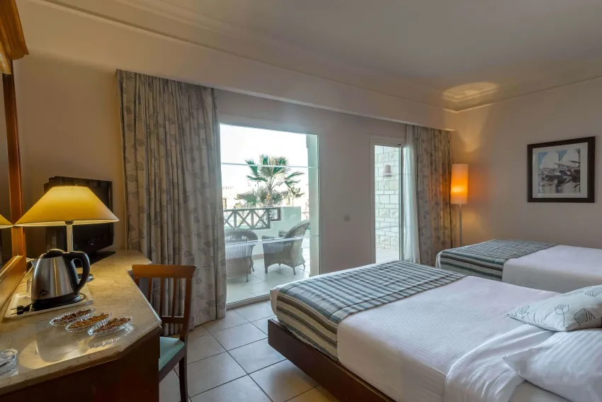 Coral Beach Resort Hotel 4*-6