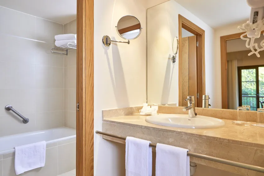 Zafiro Cala Mesquida 4*-246