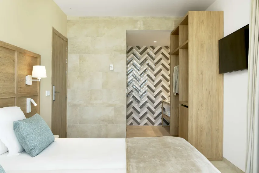 Iberostar Waves Cala Domingos 4*-8