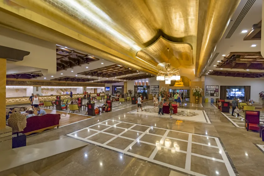 Royal Dragon Hotel 5*-12