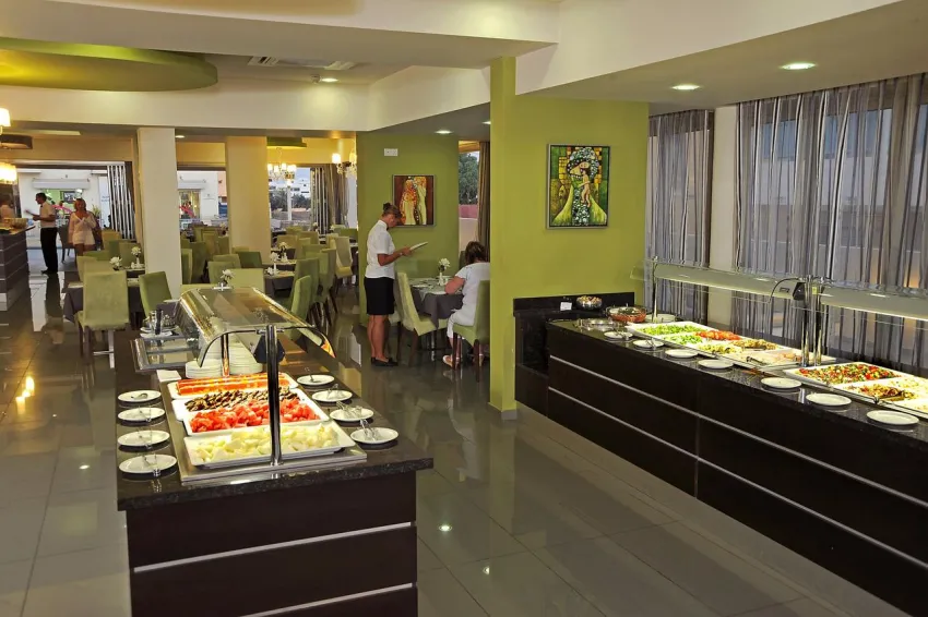 Euronapa Hotel Apartments 3*-1