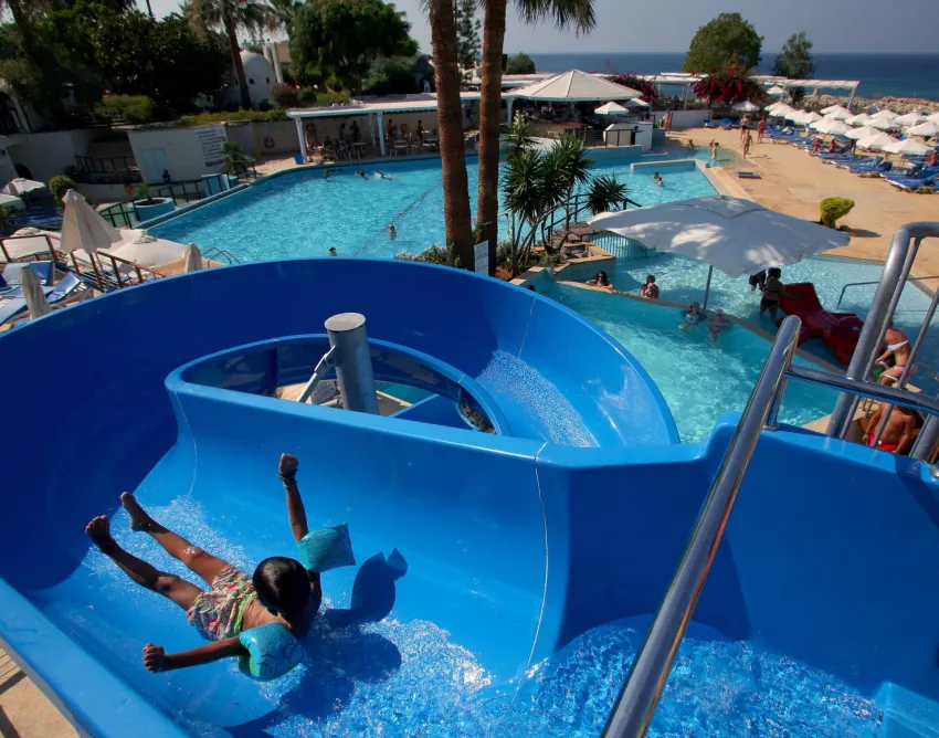 Golden Coast Beach Hotel 4*-8