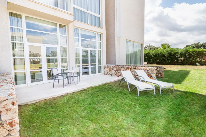 Zafiro Alzinar Mar 4*-17