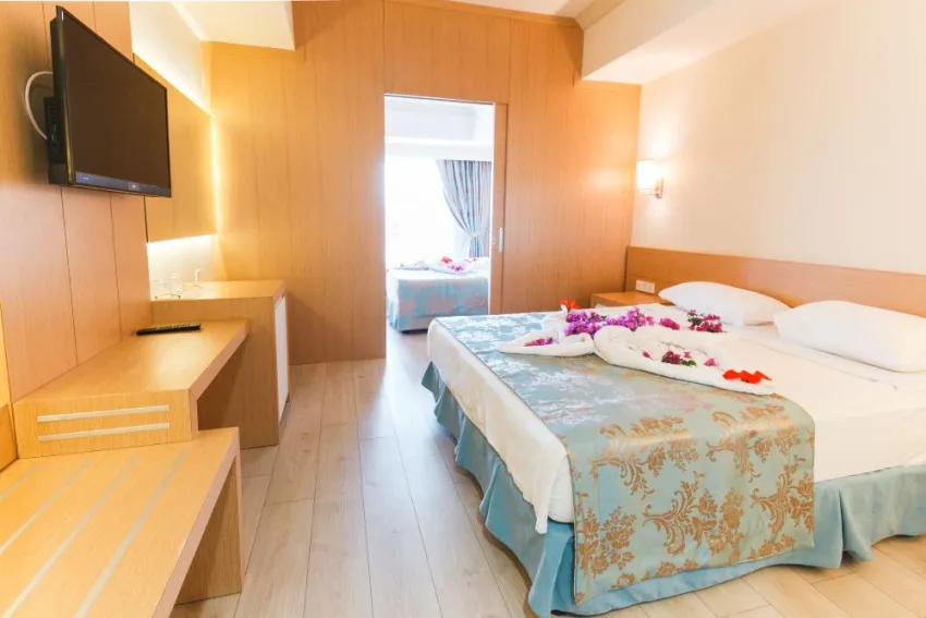 L'OCEANICA HOTEL  5*-9