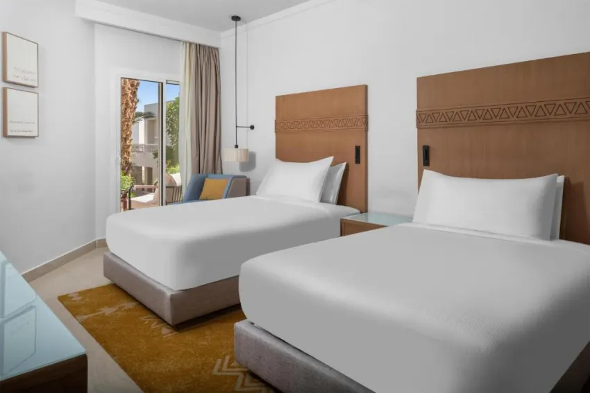 DOUBLETREE BY HILTON SHARM BAY RESORT BEACH SIDE  4*-83