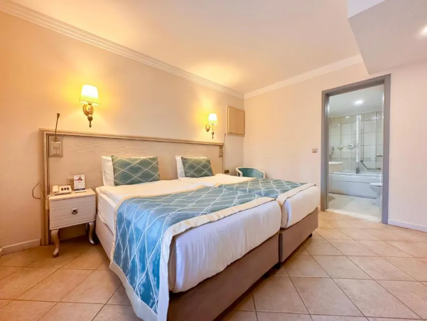STARLIGHT RESORT SPECIAL ROOMS  5*-28