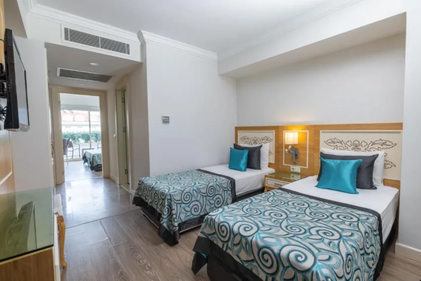 CRYSTAL WATERWORLD RESORT & SPA  5*-59