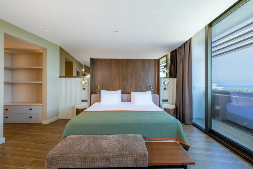 Nirvana Cosmopolitan 5*-18