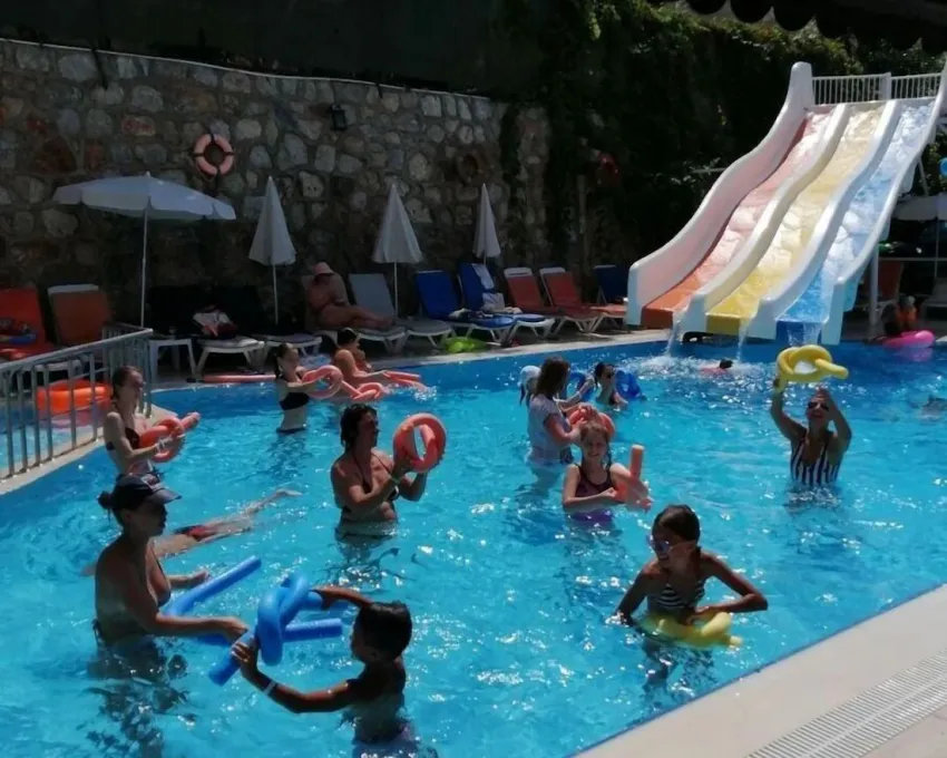 EVA BEACH HOTEL  3*-9