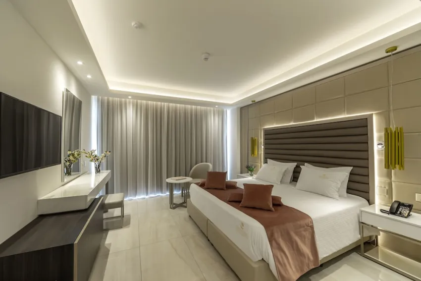 Chrysomare Beach Hotel and Resort 5*-68