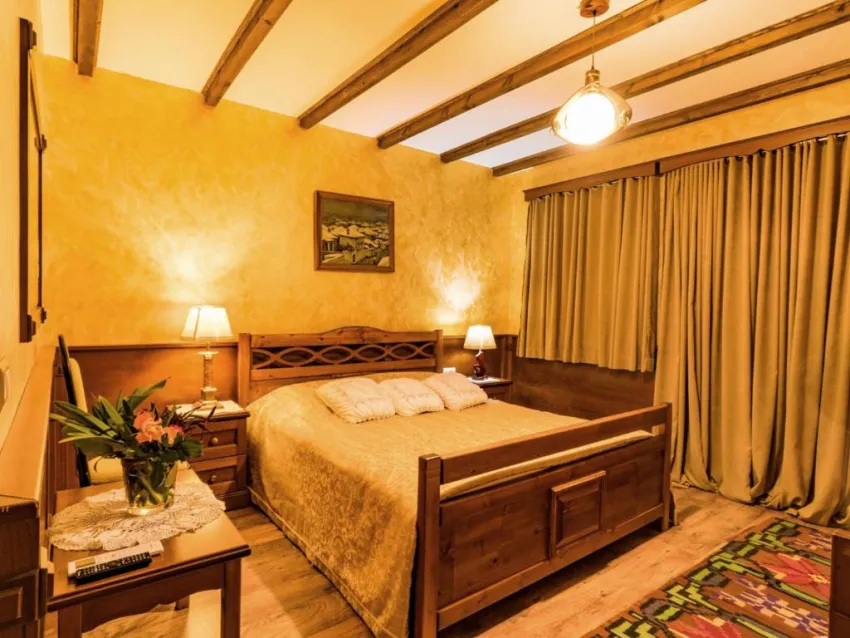 CASTLE PARK HOTEL  3*-22