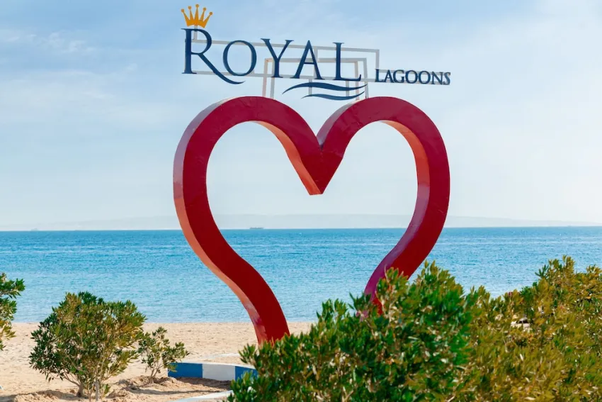 Royal Lagoons Resort & Aqua Park 5*-24