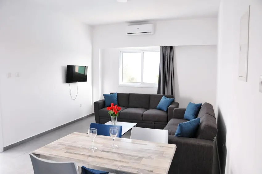 Kaos Hotel Apartments 2*-1