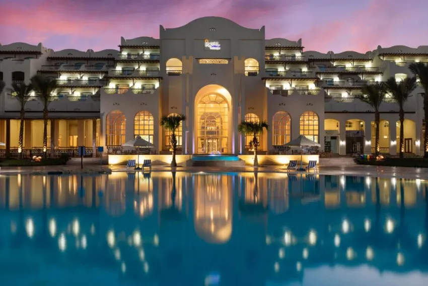 ROYAL LAGOONS RESORT & AQUA PARK  4*-22
