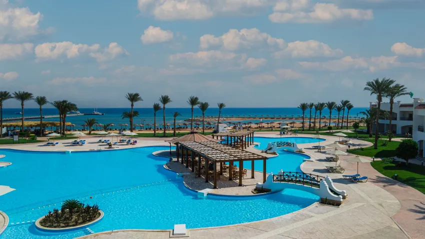 SUNRISE SOLARA AQUA PARK RESORT  4*-18