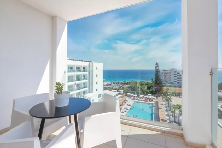 Napa Mermaid Hotel & Suites 4*-83