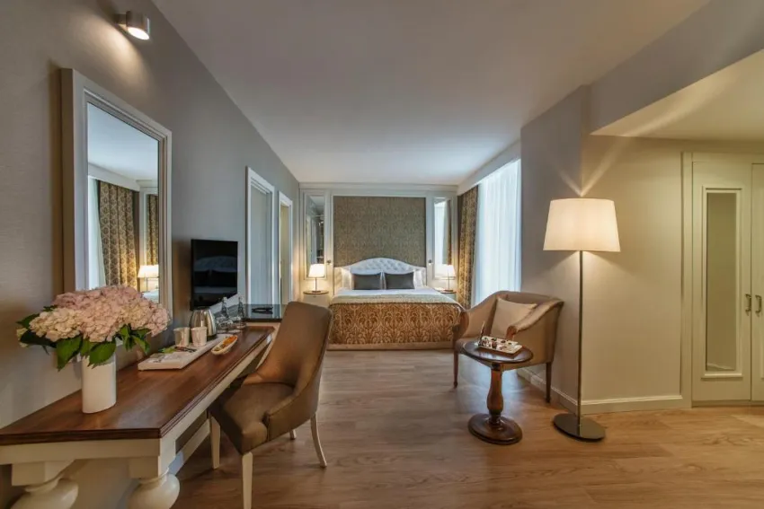 ASKA LARA RESORT & SPA  5*-7