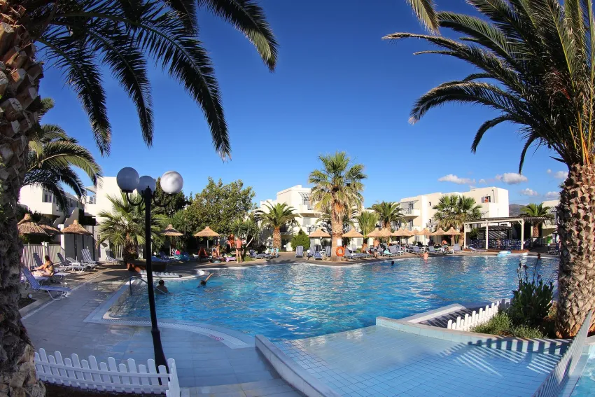 Stella Blue Seaside Resort 4*-8
