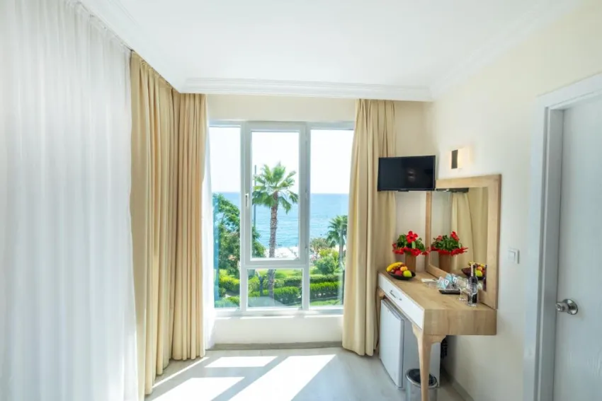 VIKING BEACH HOTEL  3*-11