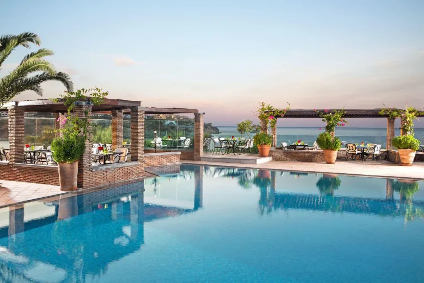 Out Of The Blue Resort 5*-5