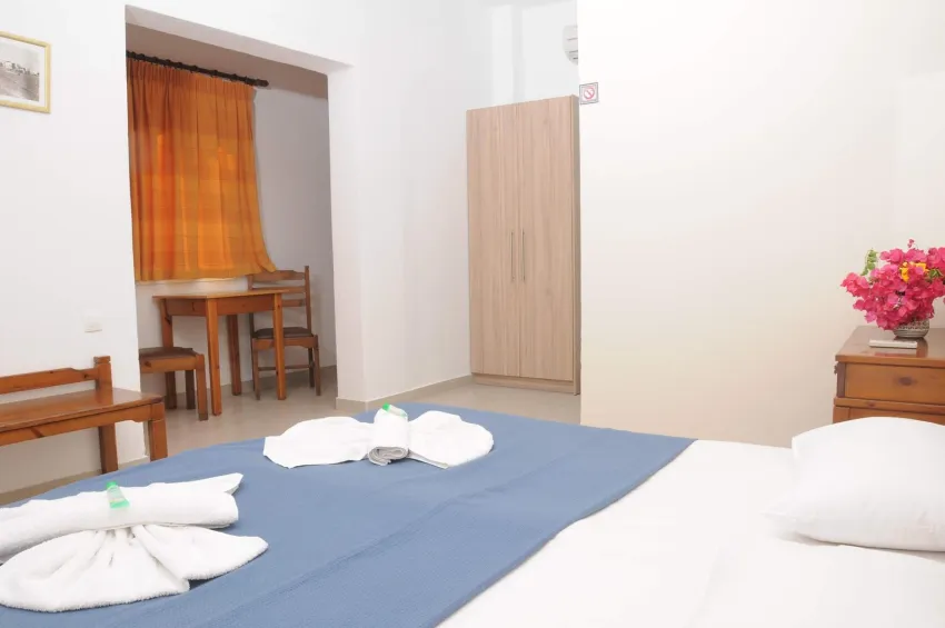 Mastorakis Studios 1*-12