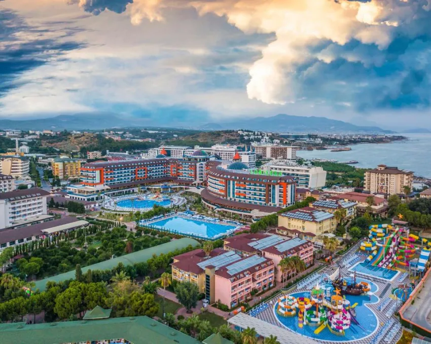 LONICERA RESORT & SPA HOTEL  4*-2