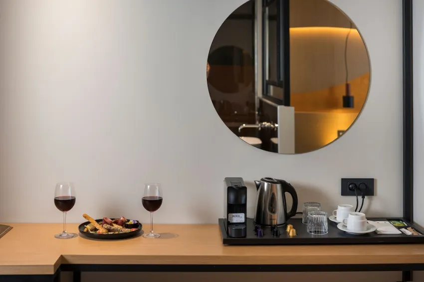 Hyperion City Hotel 4*-70