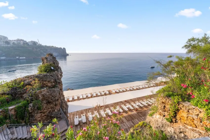 CLUB FALCON HOTEL  4*-22