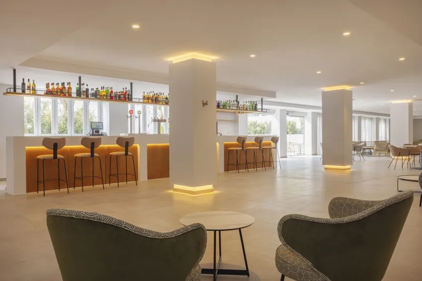 HM Isabela – Adults Only 4*-17