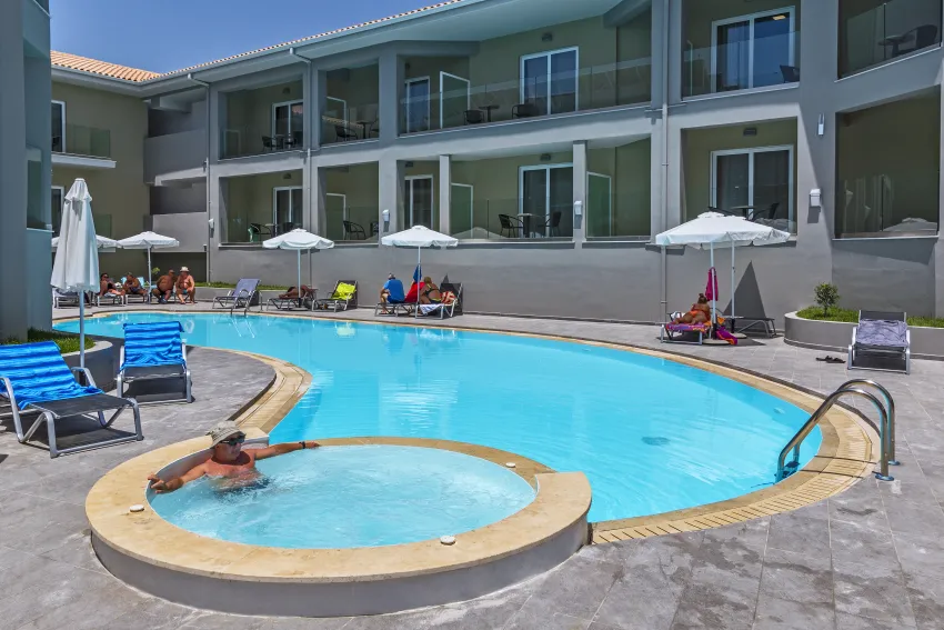 White Olive Premium Laganas 4*-12