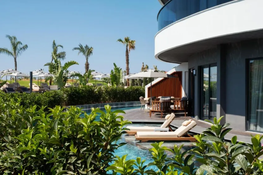 LIU RESORTS  5*-3