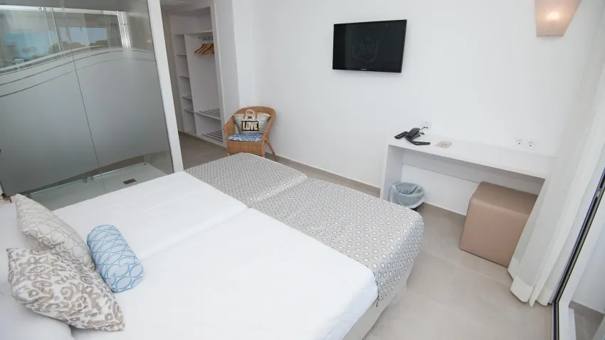 Chevy Hotel & Suites 3*-12