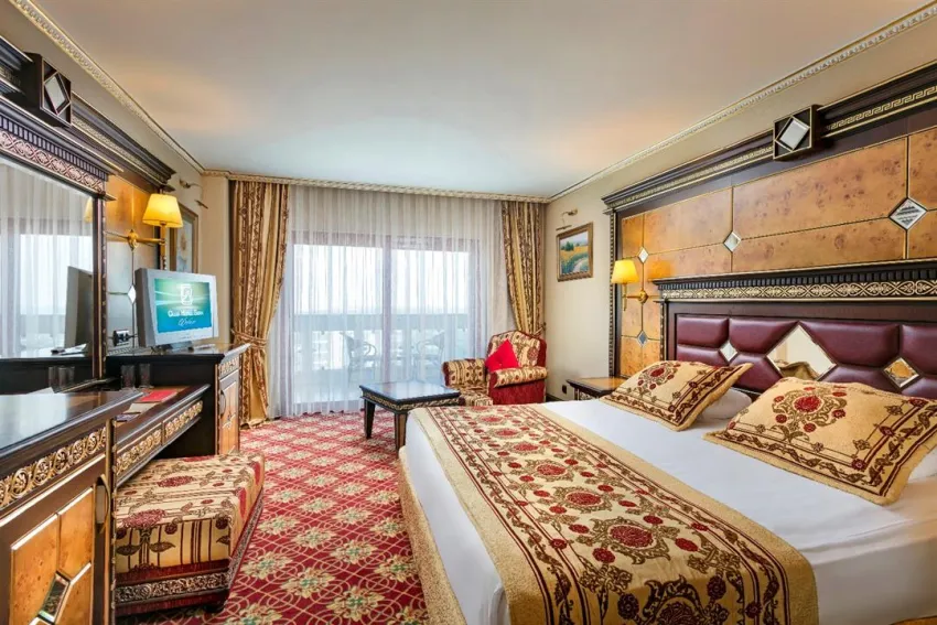 CLUB HOTEL SERA  5*-5