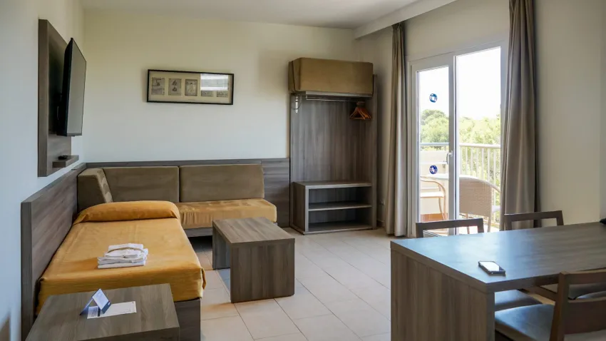 Cabot Tres Torres Apartments -14