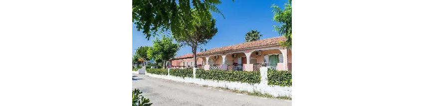 Roussas Studios and Apartments 2*-24