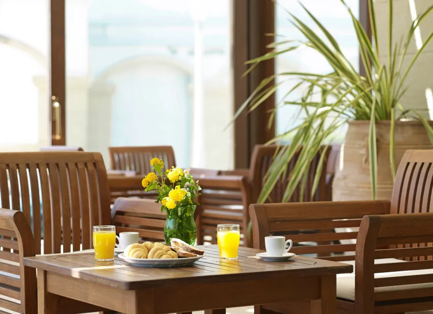 Mitsis La Vita 4*-10